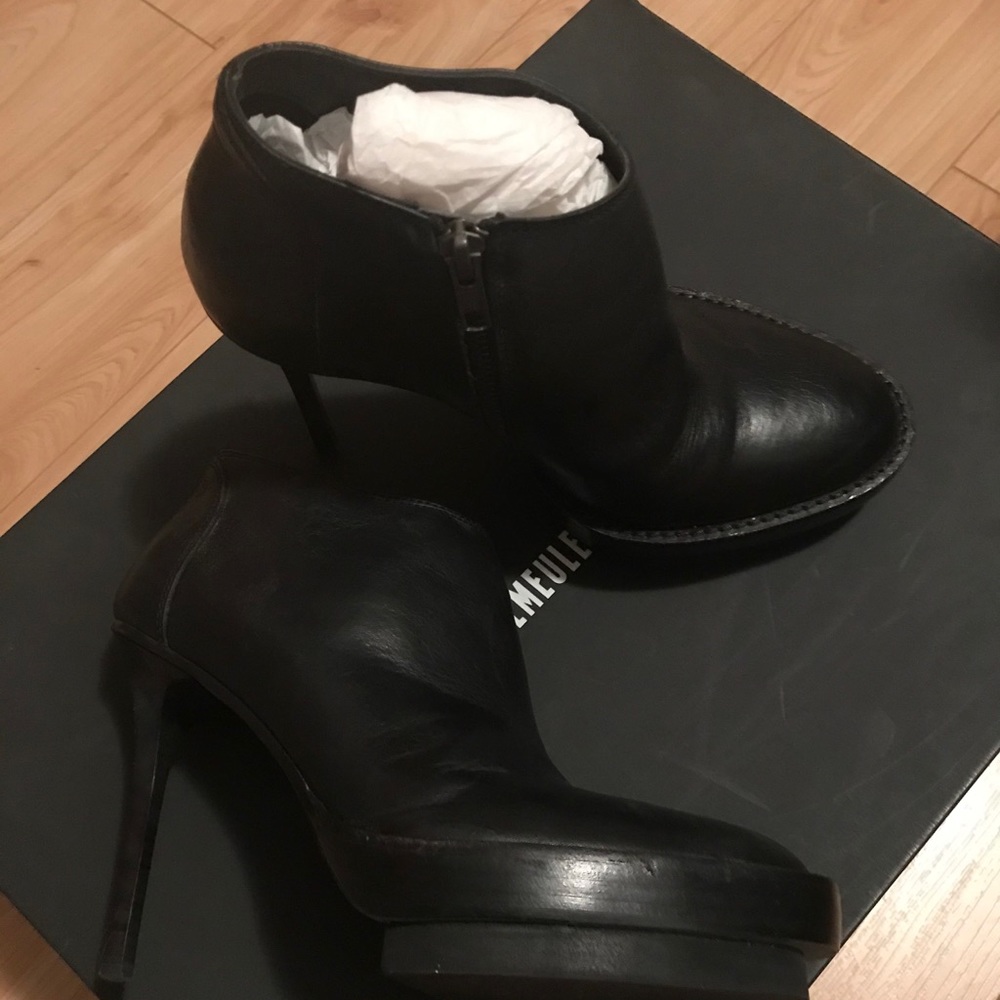 9/10 Ann Demeulemeester Ankle Boots 37